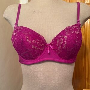 Sofia Lace Underwire Bra in Fuchsia